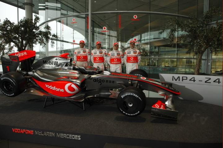 http://www.formula1.pl/galeria/www/2009/Prezentacje/McLaren/McLaren_MP4_24_10.jpg