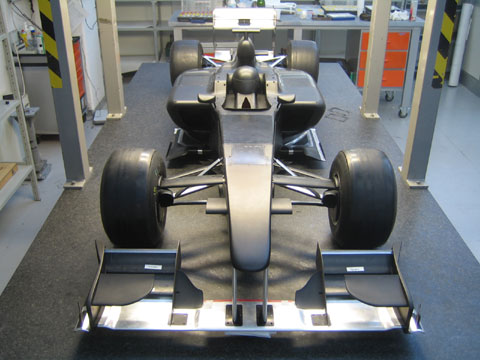 Model nowego bolidu Lotus F1 Racing