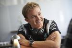 Rosberg twierdzi, że Mercedes zamienił podwozia na prośbę Hamiltona